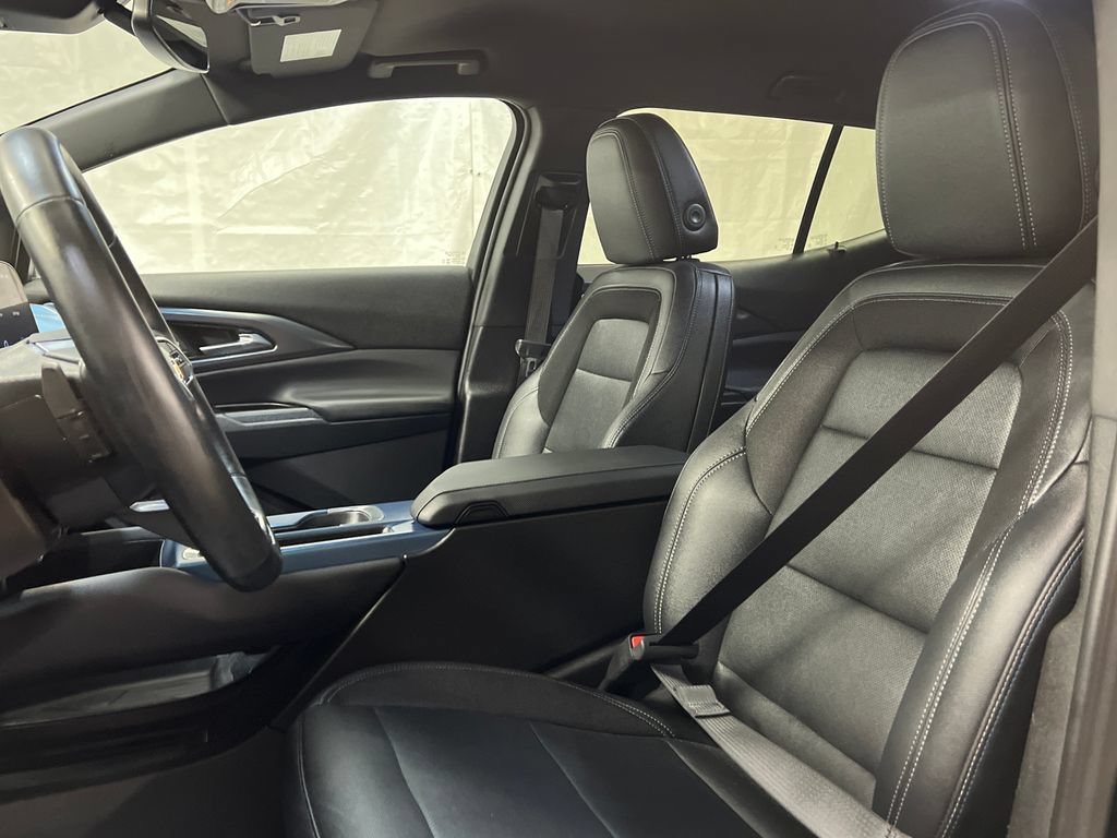 Used 2024 Chevrolet Equinox EV LT FWD image 15