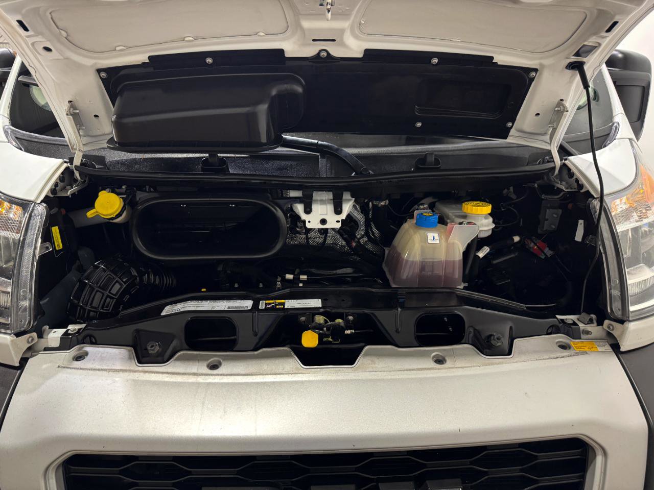 Used 2022 RAM ProMaster 2500 w/ Convenience Group image 59