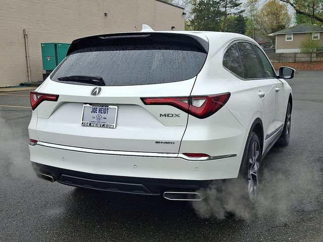 Used 2023 Acura MDX w/ Technology Package AWD/4WD image 10