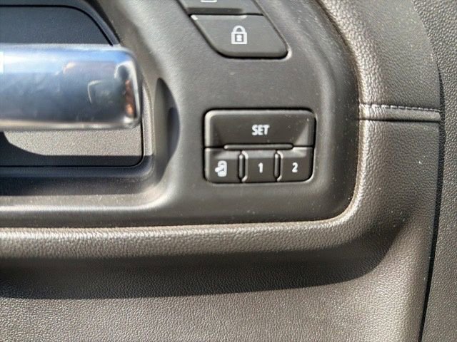 Used 2020 Chevrolet Silverado 2500 High Country AWD/4WD image 11