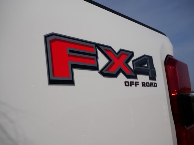 Used 2023 Ford F250 Platinum w/ FX4 Off-Road Package AWD/4WD image 11