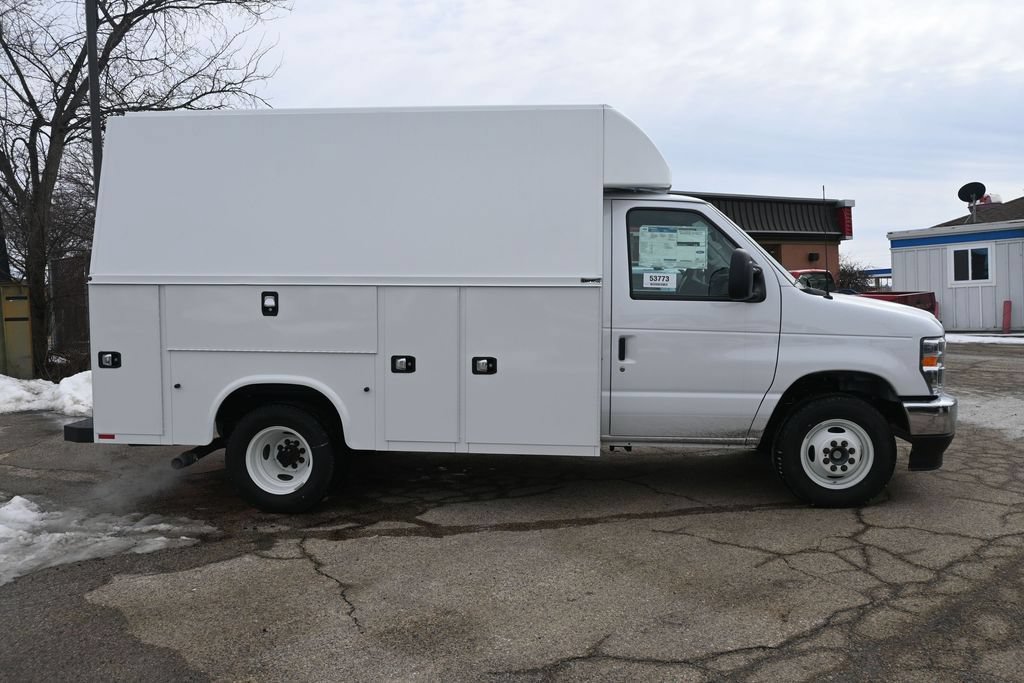 New 2025 Ford E-350 and Econoline 350 Super Duty w/ Power Equipment Group RWD image 4