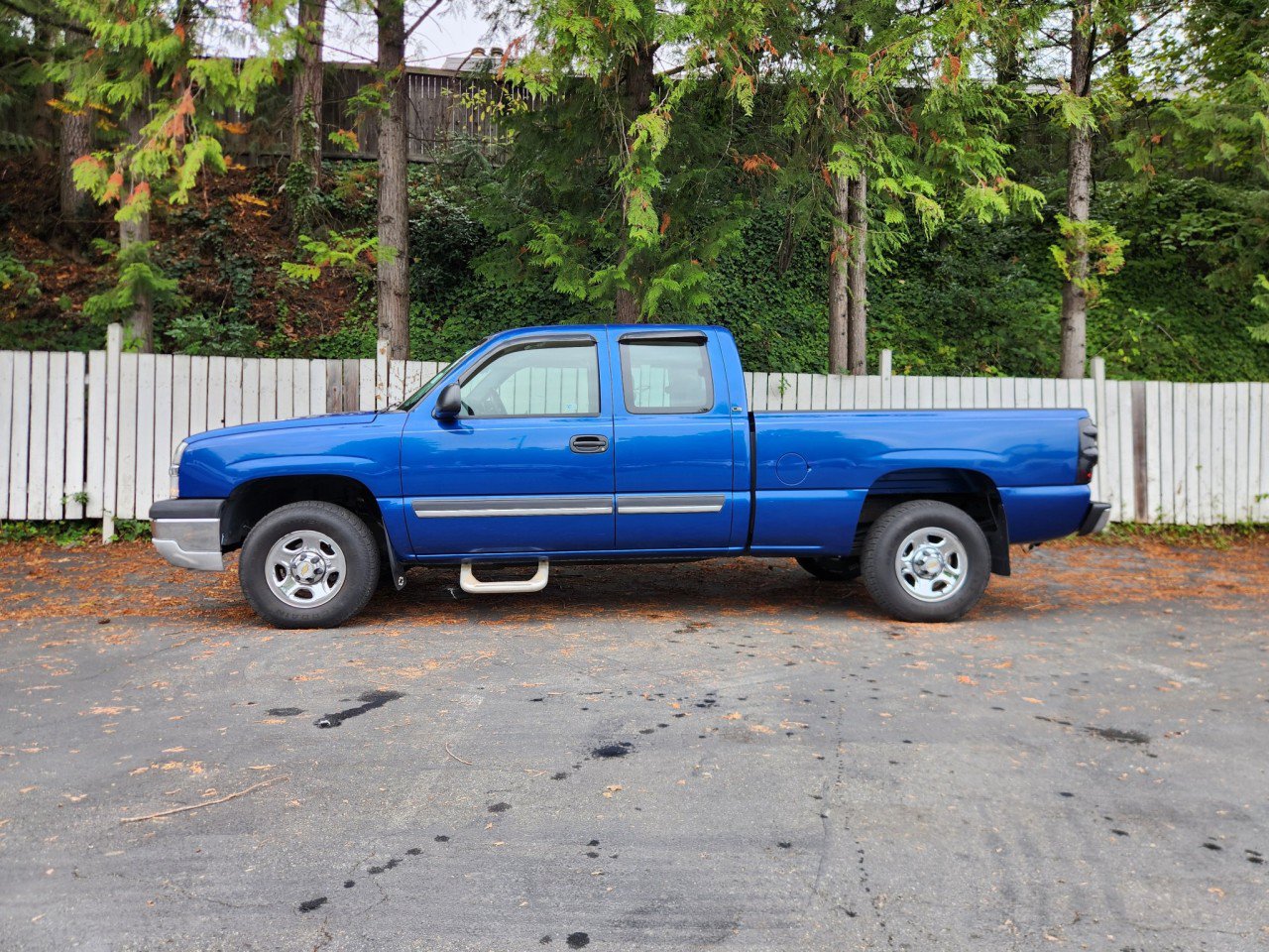 Used 2004 Chevrolet Silverado 1500 LS AWD/4WD image 5