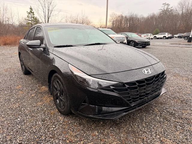 Used 2023 Hyundai Elantra SEL image 7