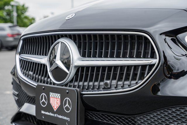 New 2025 Mercedes-Benz C 300 4MATIC Sedan image 13