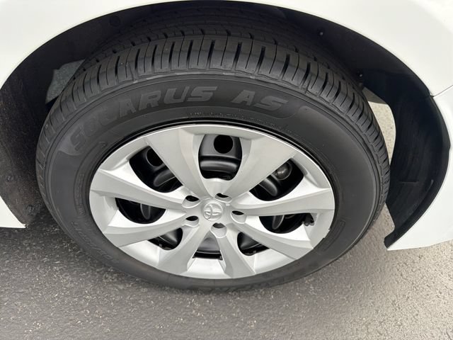Used 2024 Toyota Corolla LE FWD image 23