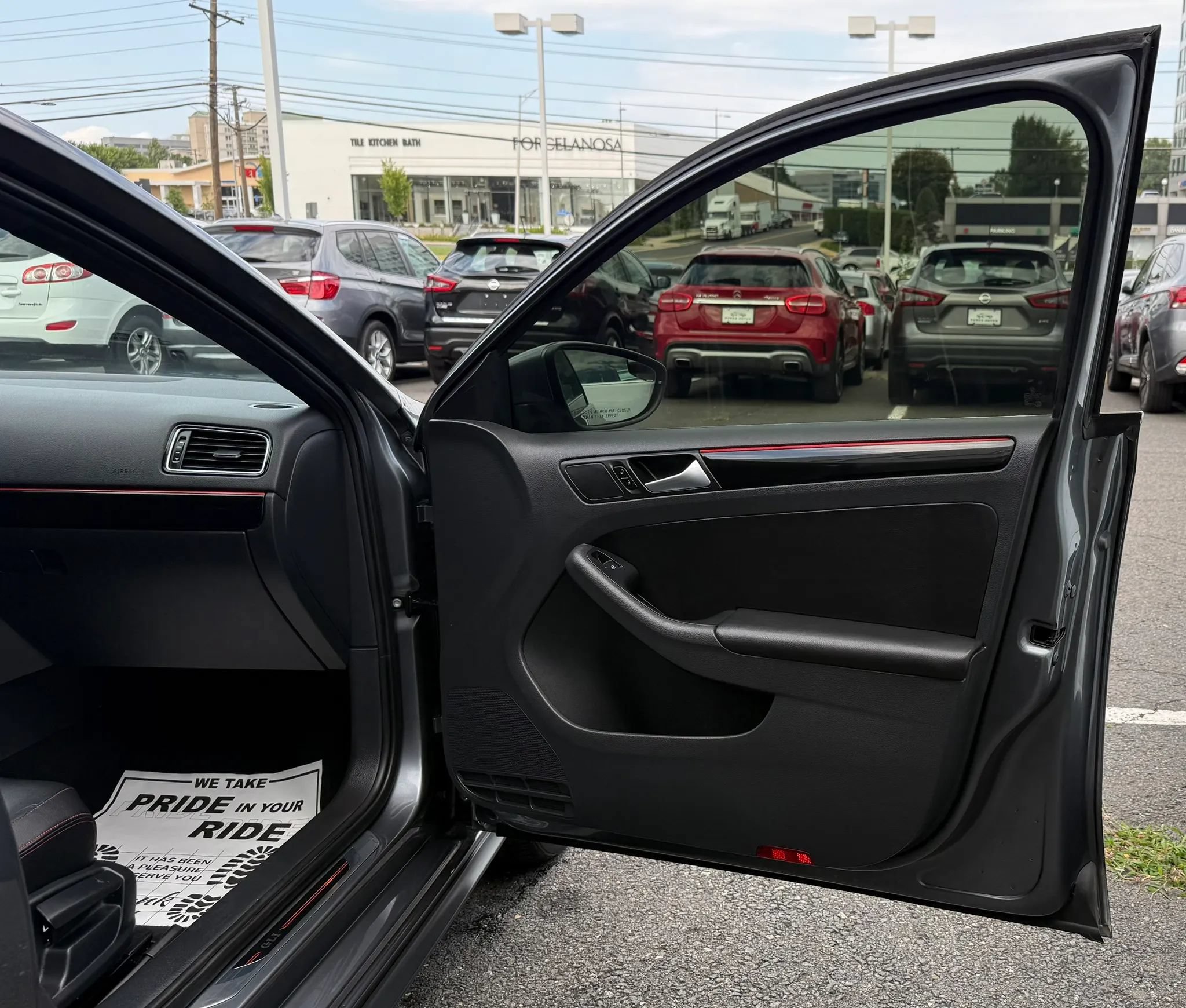 Used 2017 Volkswagen Jetta GLI FWD image 36