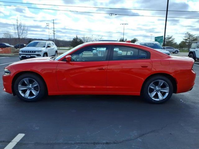 Used 2018 Dodge Charger SXT Plus image 4