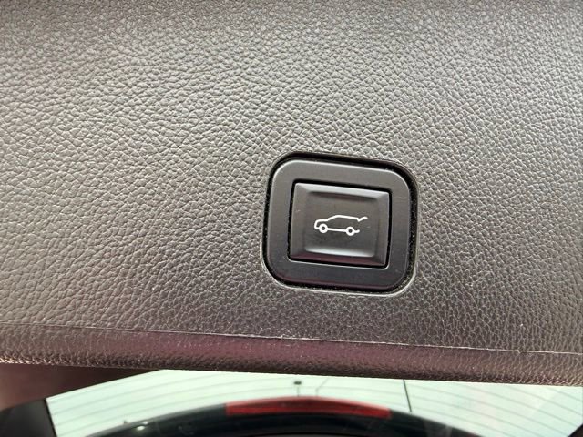 Used 2014 Cadillac SRX Premium image 45