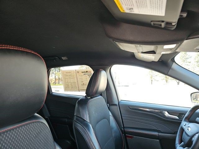 Used 2024 Ford Escape ST-Line AWD/4WD image 13