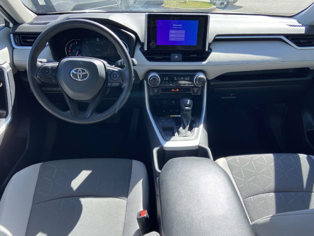 Used 2025 Toyota RAV4 XLE w/ Convenience Package FWD image 12