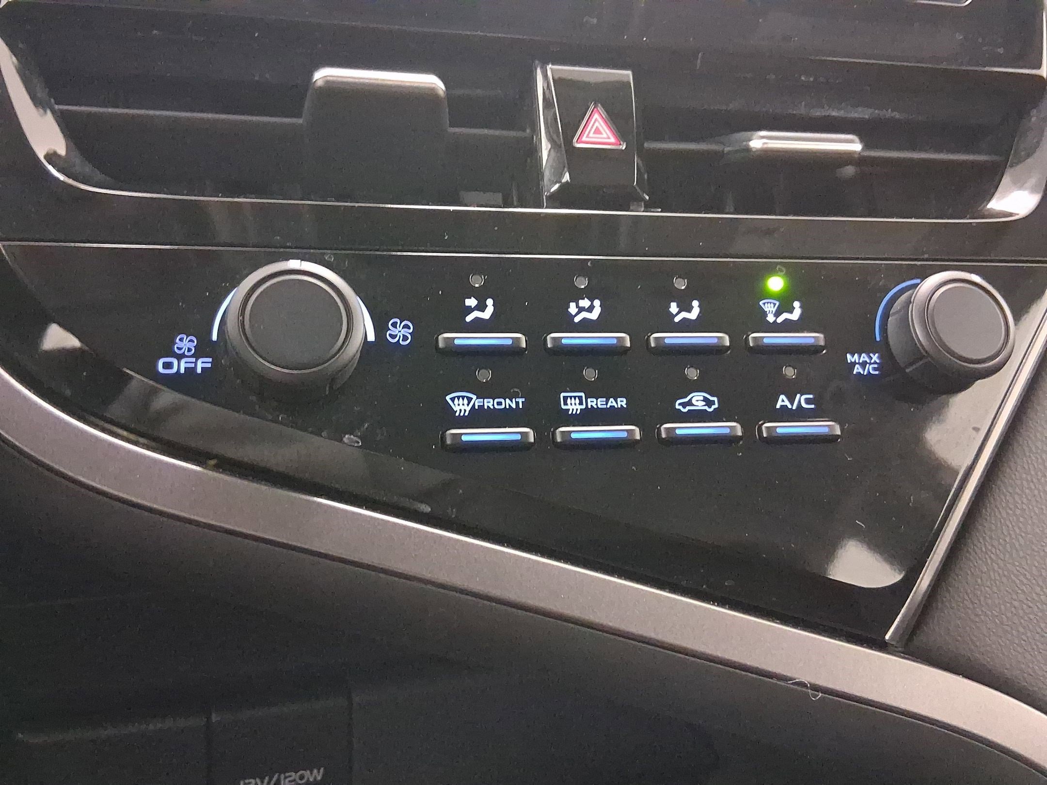 Used 2021 Toyota Camry LE image 15