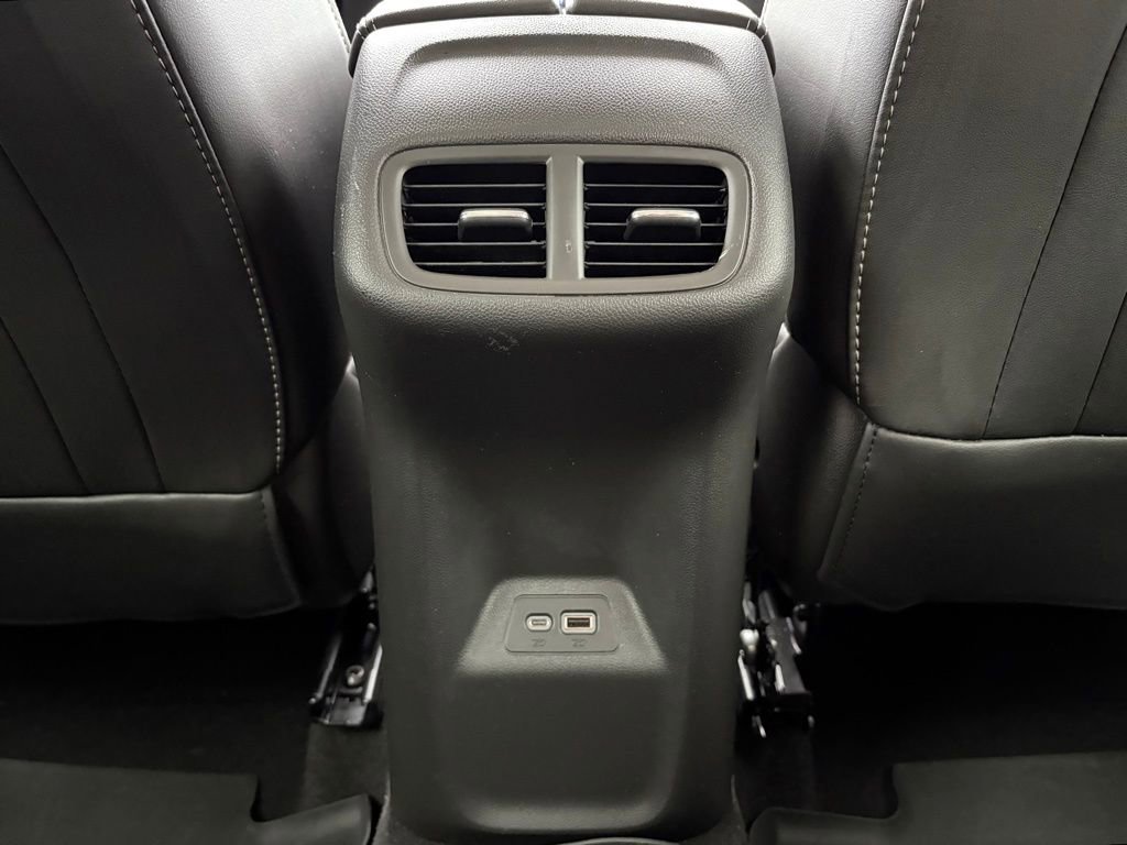 Used 2023 Buick Envision Essence image 17