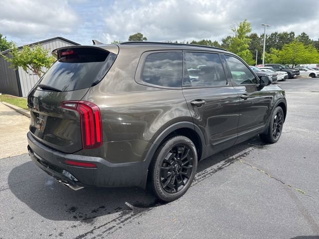 Certified 2022 Kia Telluride SX w/ Nightfall Edition Package AWD/4WD image 6