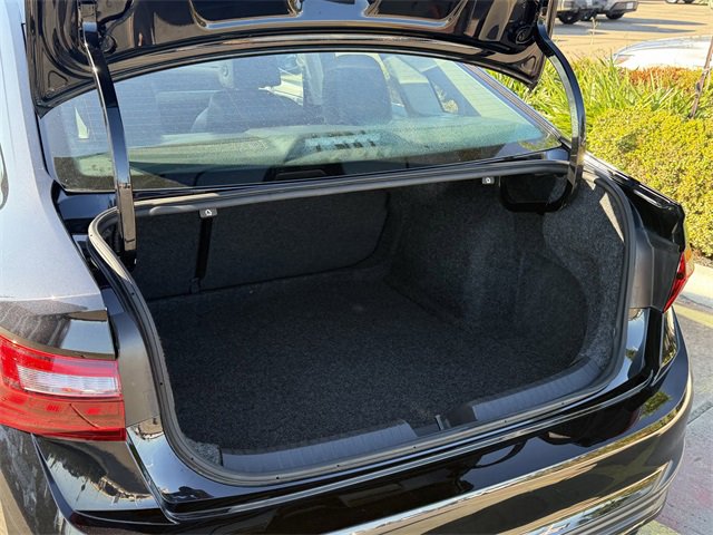 Used 2024 Volkswagen Jetta SE image 25