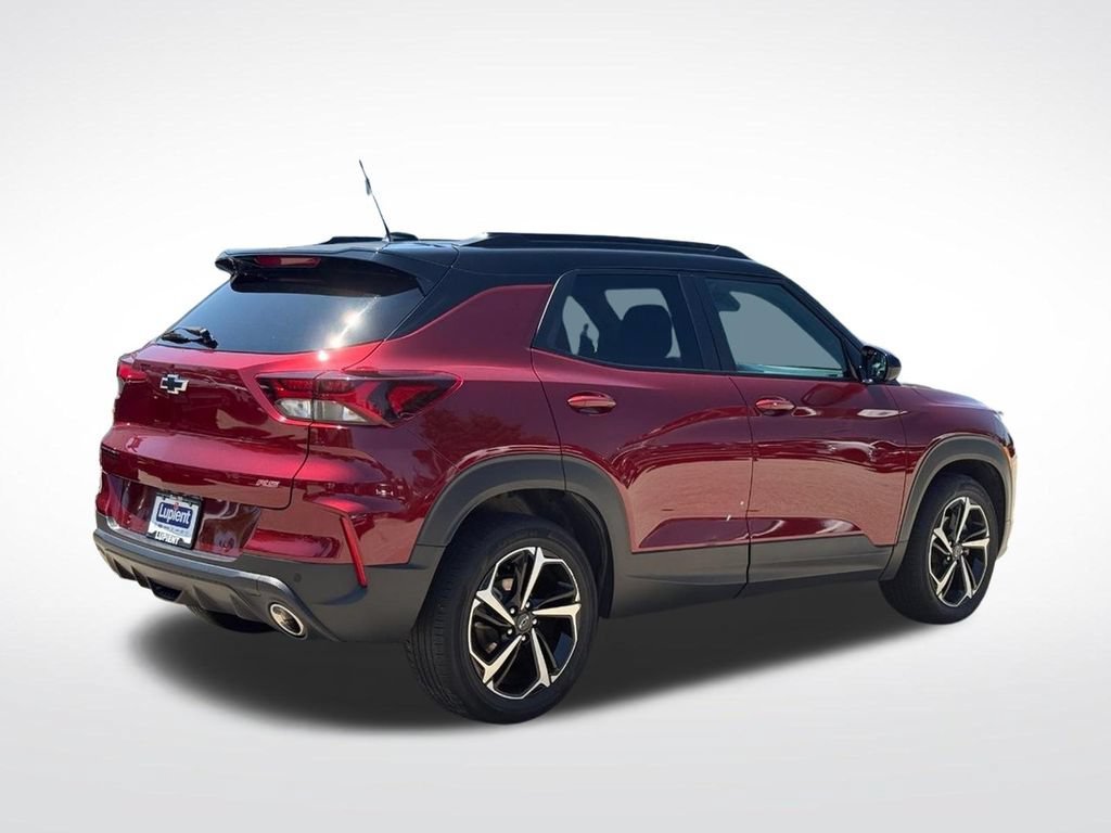 Used 2022 Chevrolet TrailBlazer RS w/ Sun and Liftgate Package FWD image 3