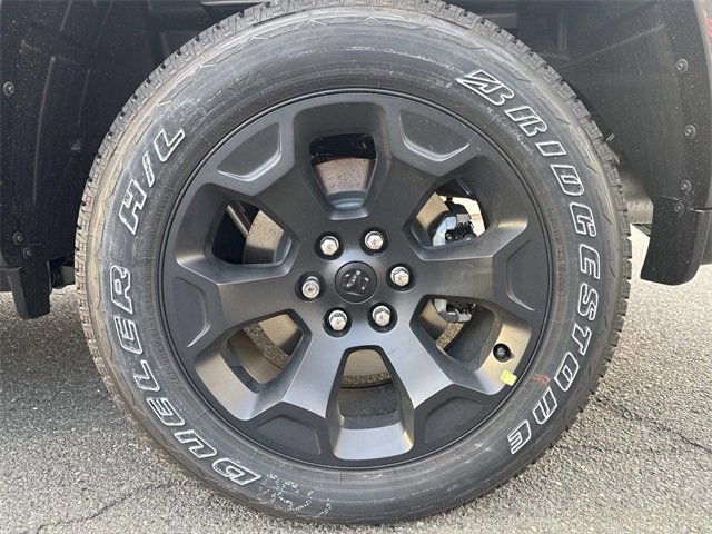 New 2026 RAM 1500 4x4 Crew Cab image 13