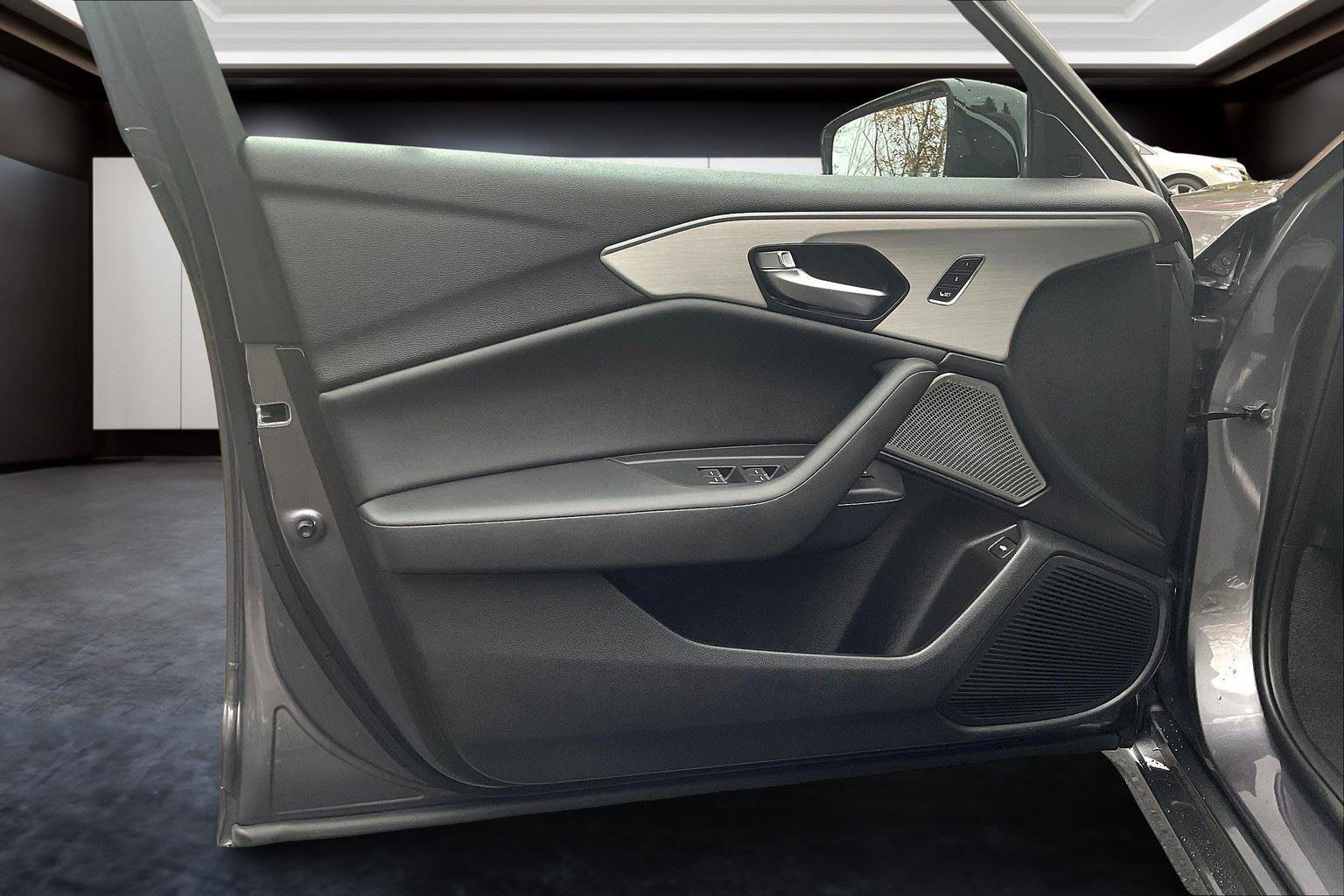 Certified 2022 Acura TLX w/ Technology Package image 18