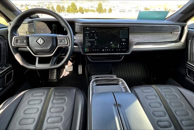 Used 2022 Rivian R1T Launch Edition image 8