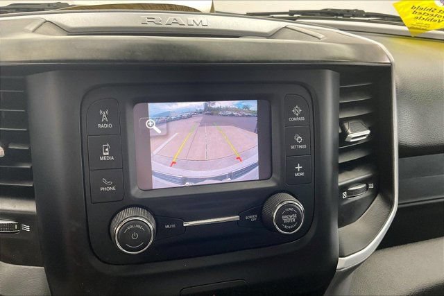 Used 2022 RAM 1500 Big Horn AWD/4WD image 23