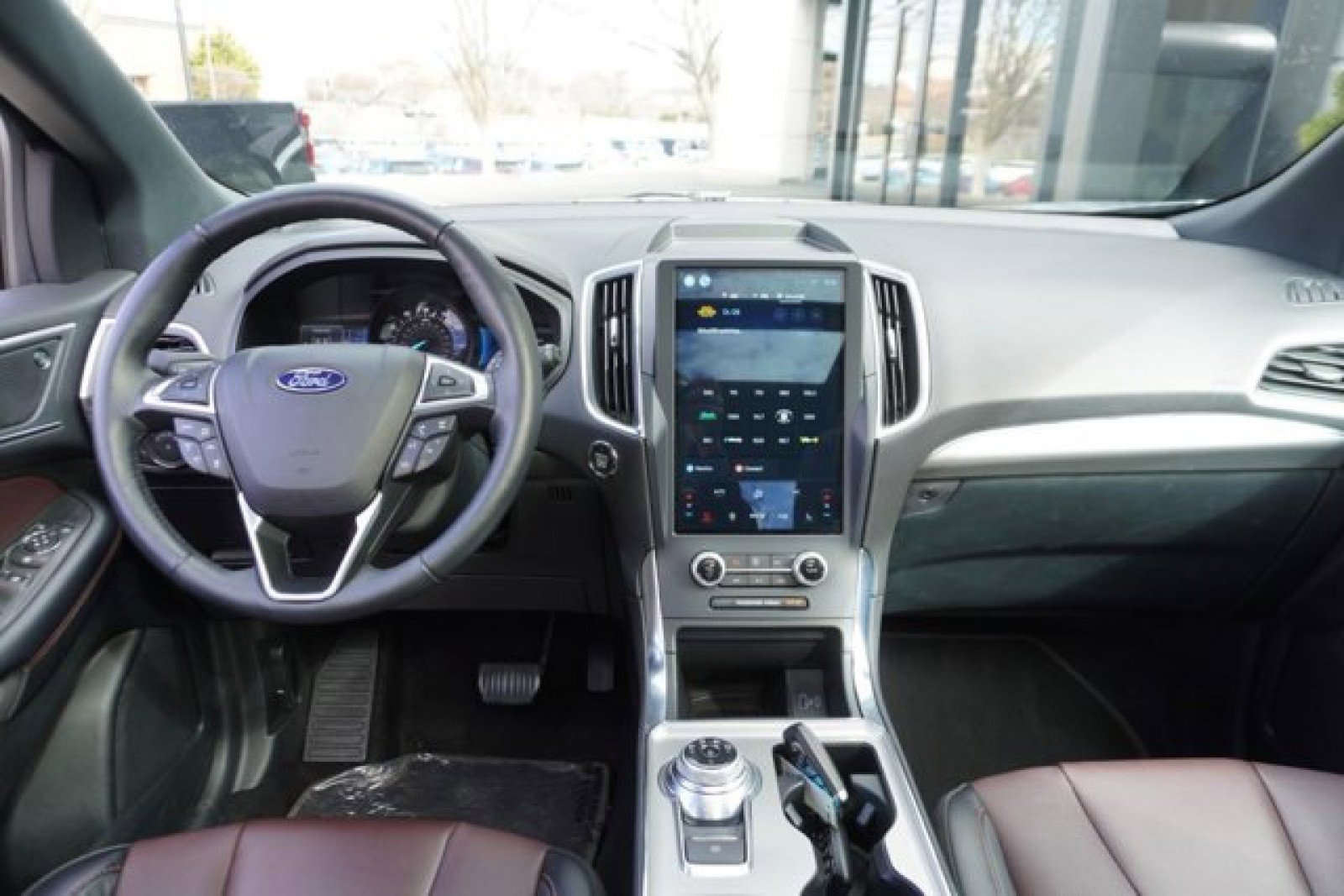 Used 2022 Ford Edge Titanium w/ Equipment Group 301A image 17