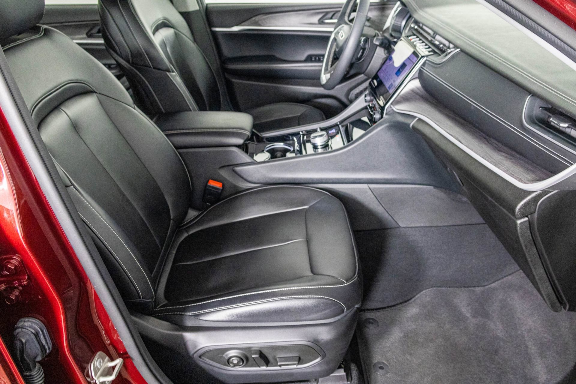 Used 2023 Jeep Grand Cherokee L Limited image 41