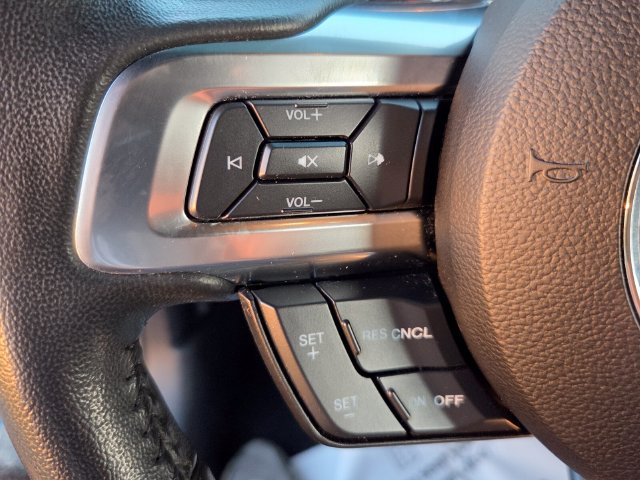Used 2022 Ford Mustang Coupe RWD image 27