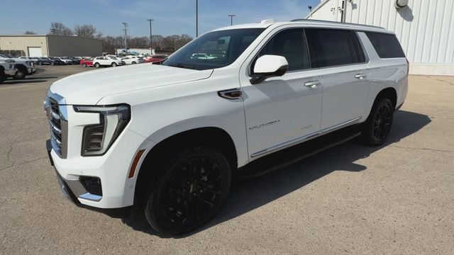 New 2026 GMC Yukon XL Elevation w/ Elevation Premium Package AWD/4WD image 3