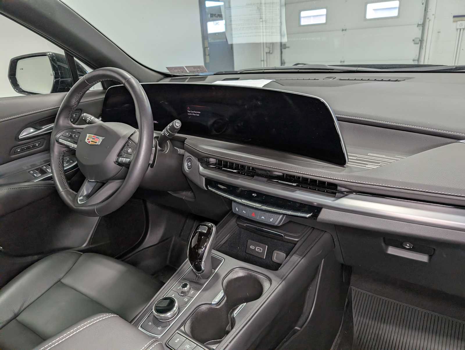 Certified 2024 Cadillac XT4 Premium Luxury w/ Cold Weather Package AWD/4WD image 45