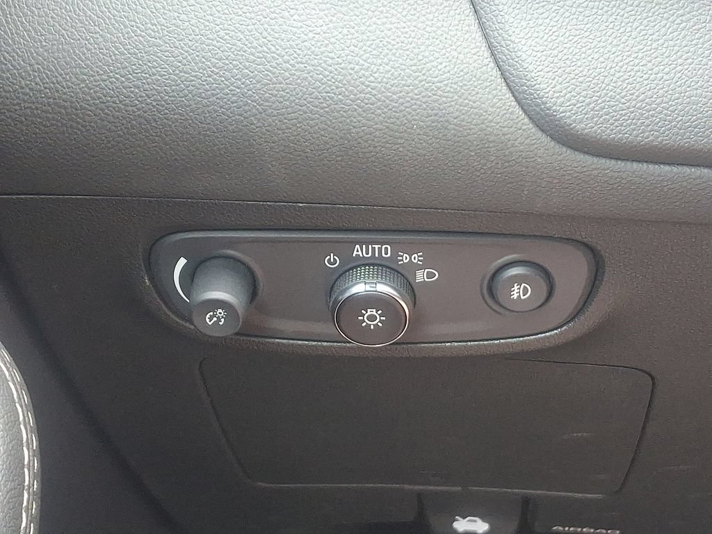 Certified 2023 Buick Encore GX Preferred w/ Cold Weather Comfort Package AWD/4WD image 23
