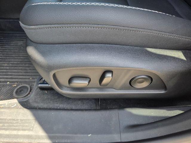 New 2026 GMC Terrain Denali w/ LPO, Floor Liner Package AWD/4WD image 5