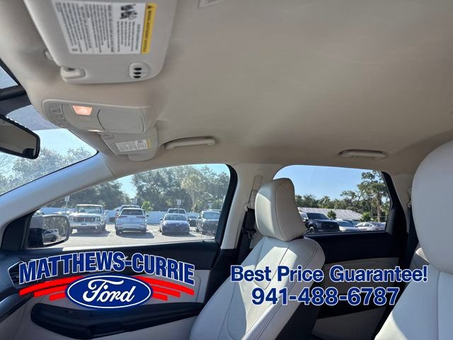 Certified 2022 Ford Edge Titanium AWD/4WD image 11