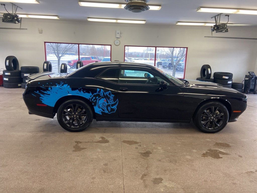 Certified 2023 Dodge Challenger SXT w/ Blacktop Package image 25