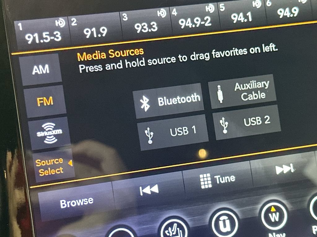 Used 2019 Jeep Grand Cherokee Altitude RWD image 30