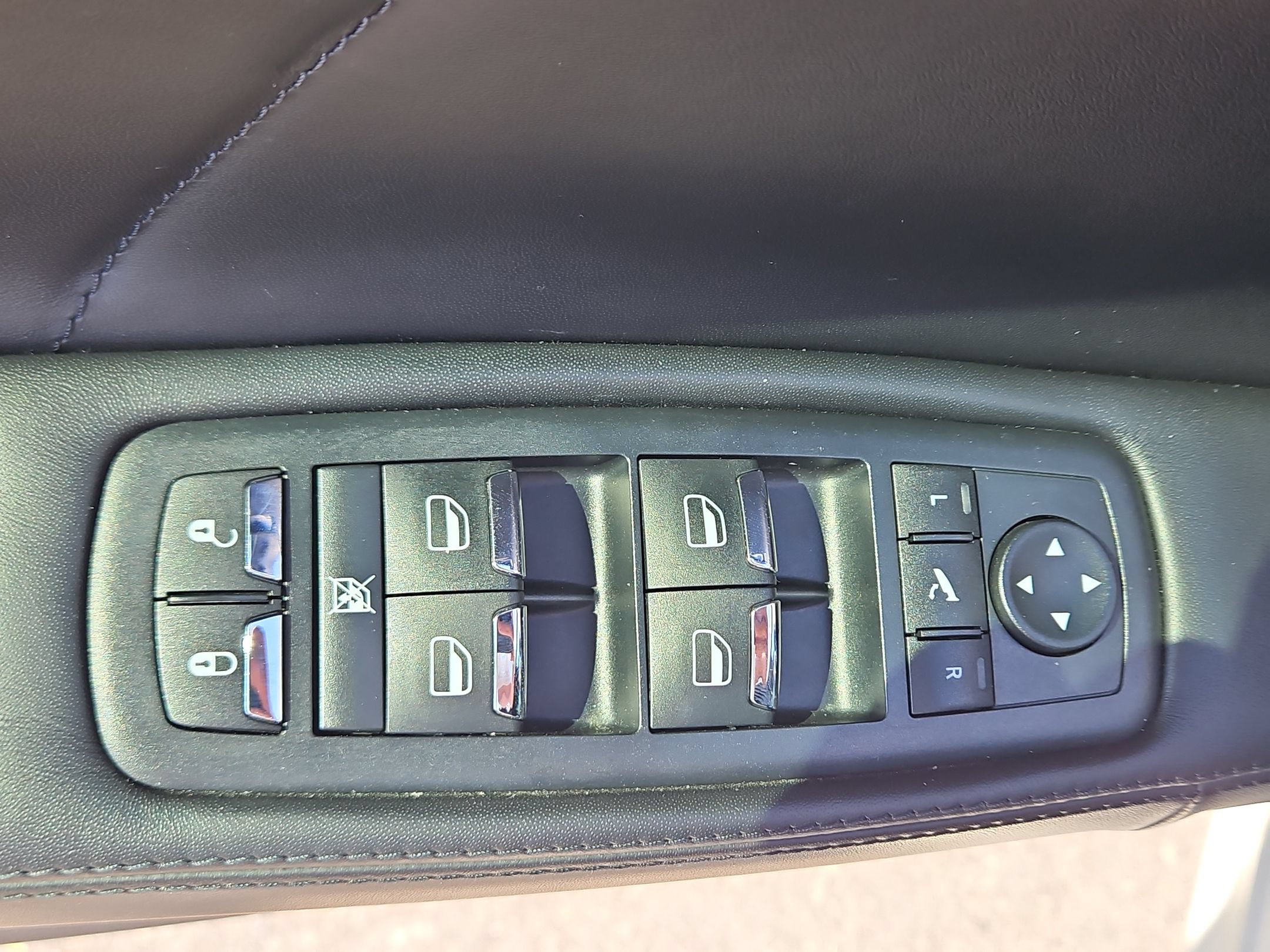 Used 2022 Maserati Ghibli Modena Q4 AWD/4WD image 21