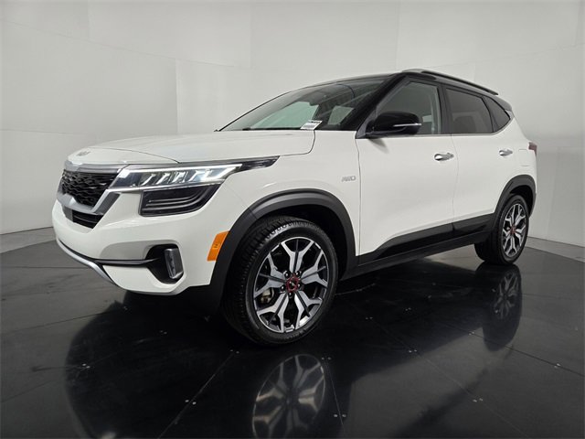 Used 2023 Kia Seltos SX image 2