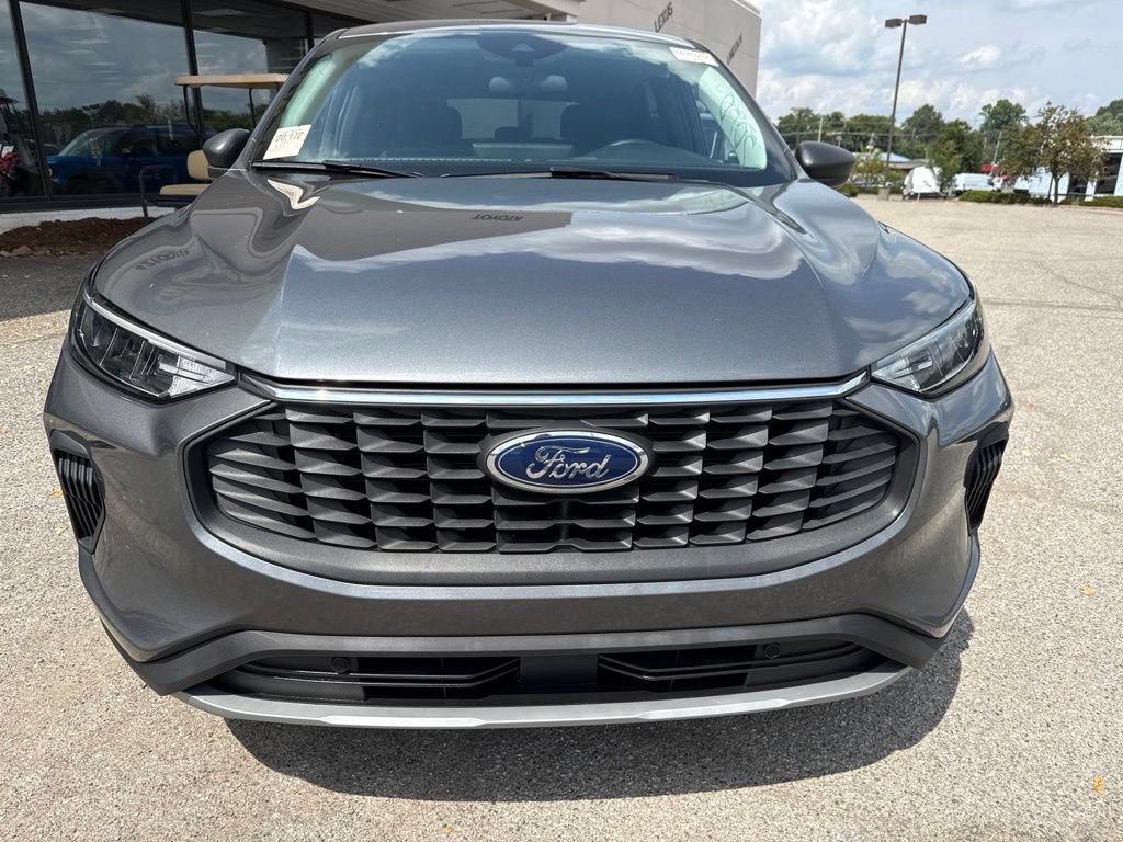 Used 2025 Ford Escape Active w/ Active Premium Tech Pack FWD image 16