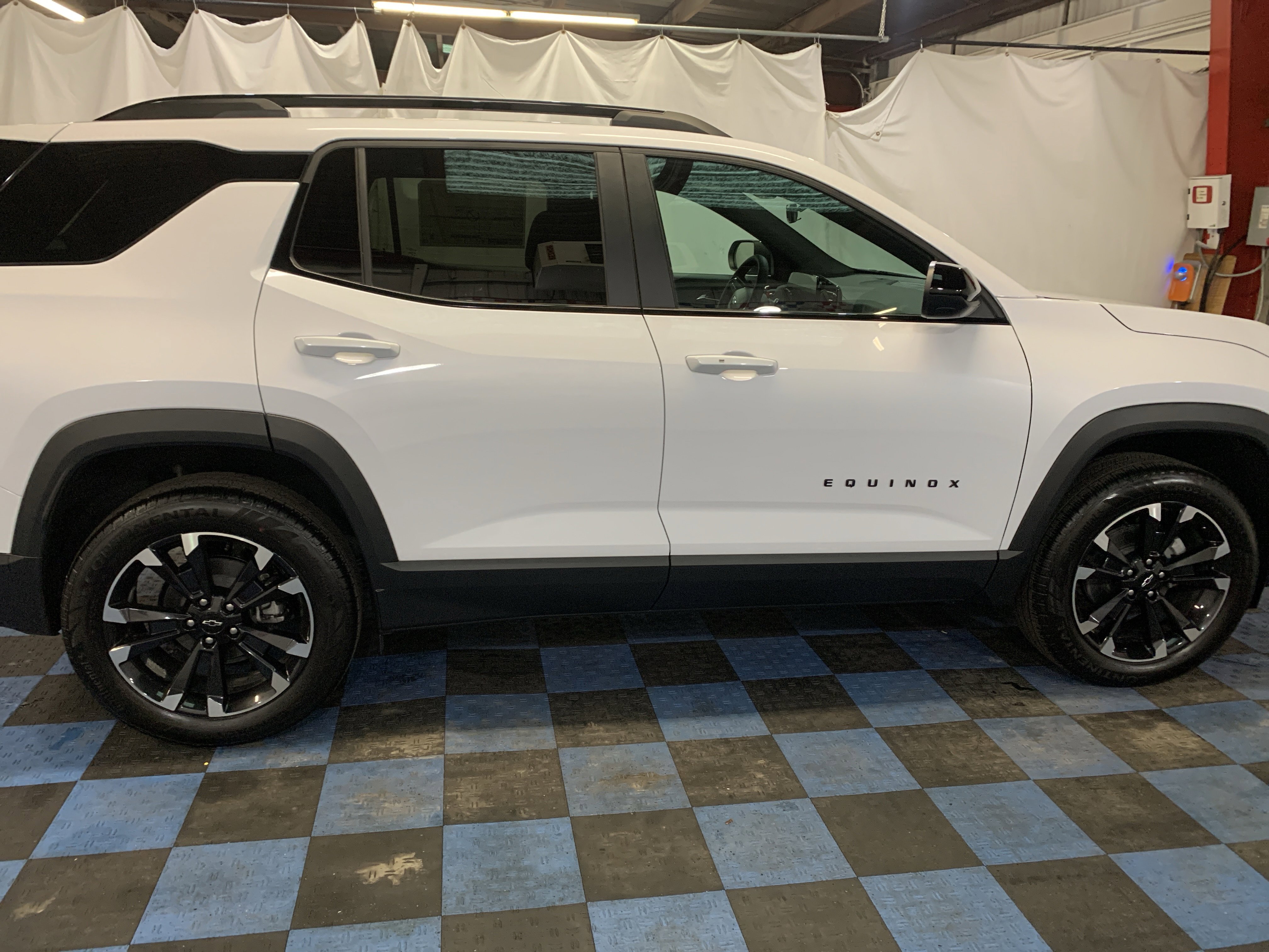 New 2026 Chevrolet Equinox RS image 5