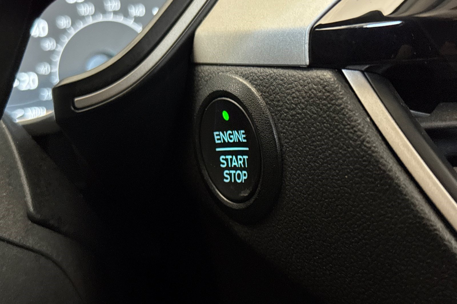 Used 2022 Ford Escape SE AWD/4WD image 16