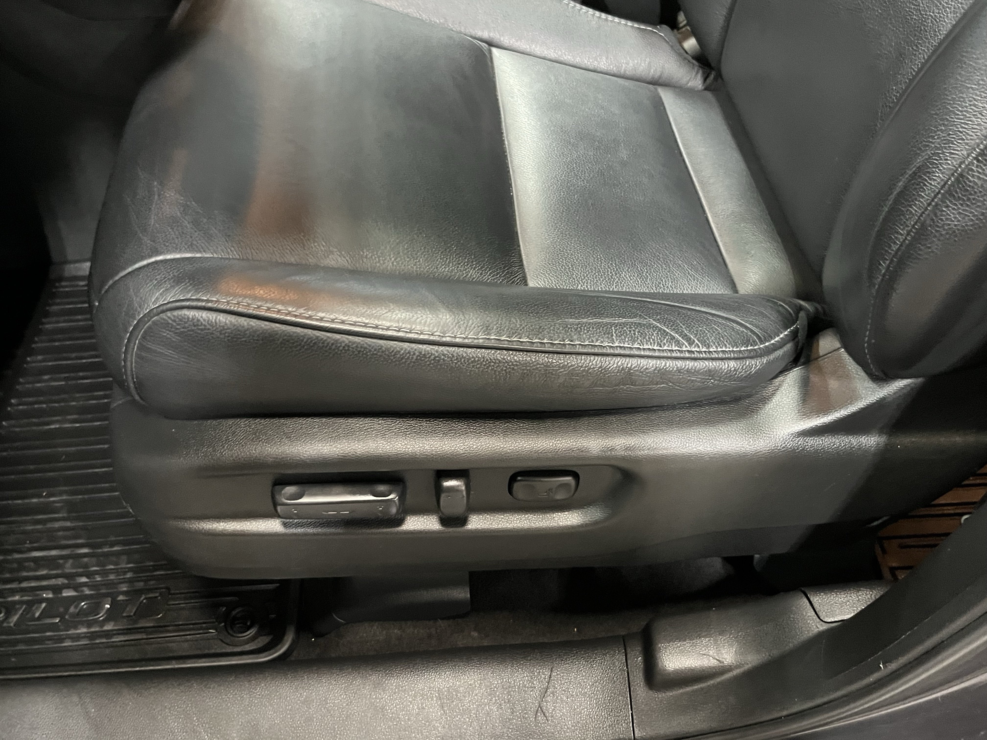 Used 2017 Honda Pilot EX-L image 19