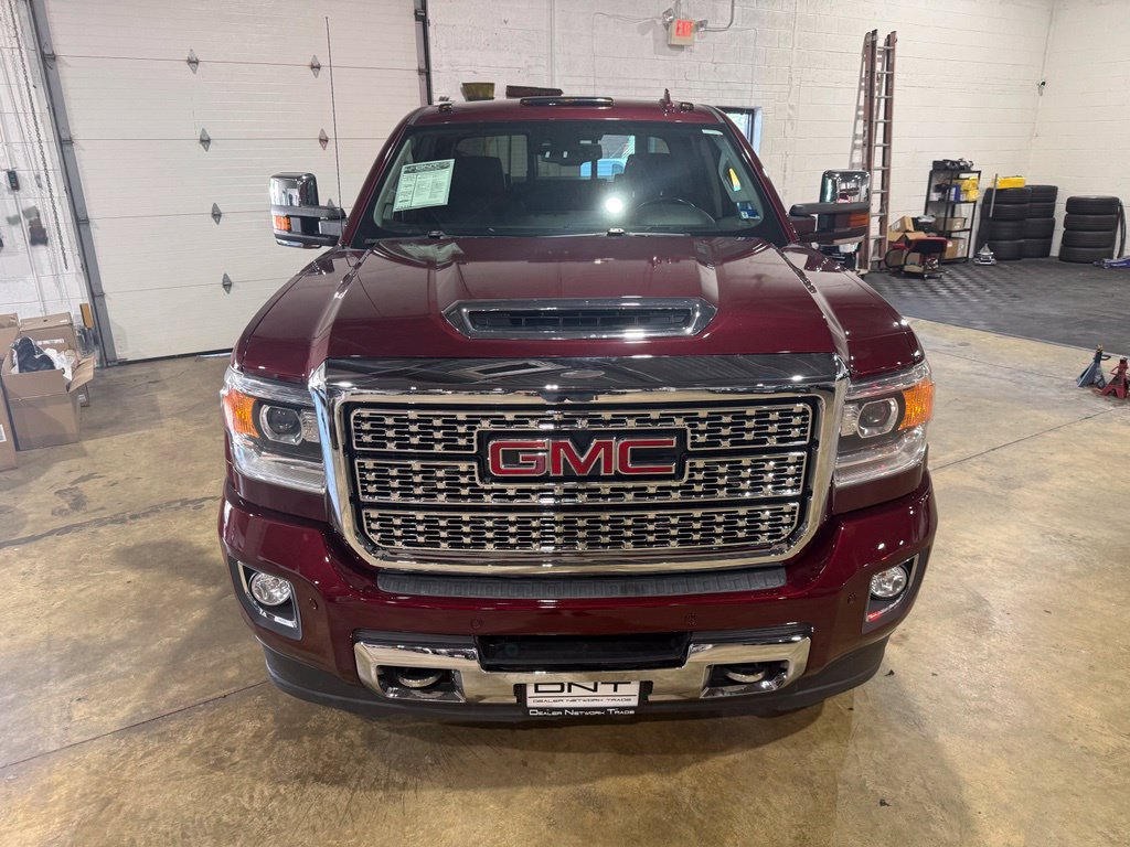 Used 2017 GMC Sierra 2500 Denali w/ Duramax Plus Package AWD/4WD image 2