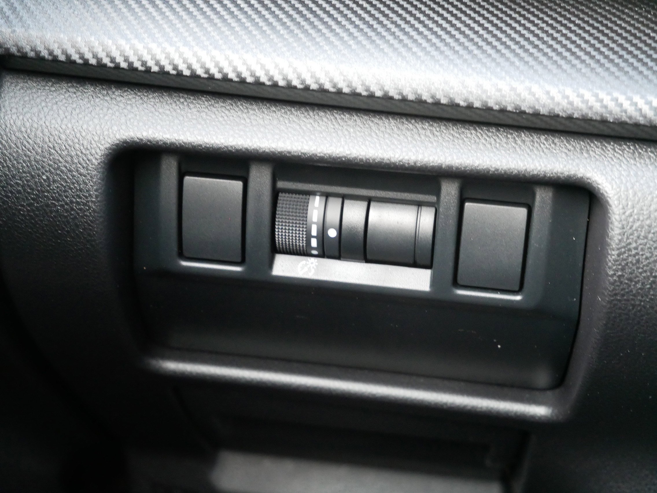 Used 2024 Subaru Crosstrek 2.5i Limited w/ Crosstrek Mirror Package image 27