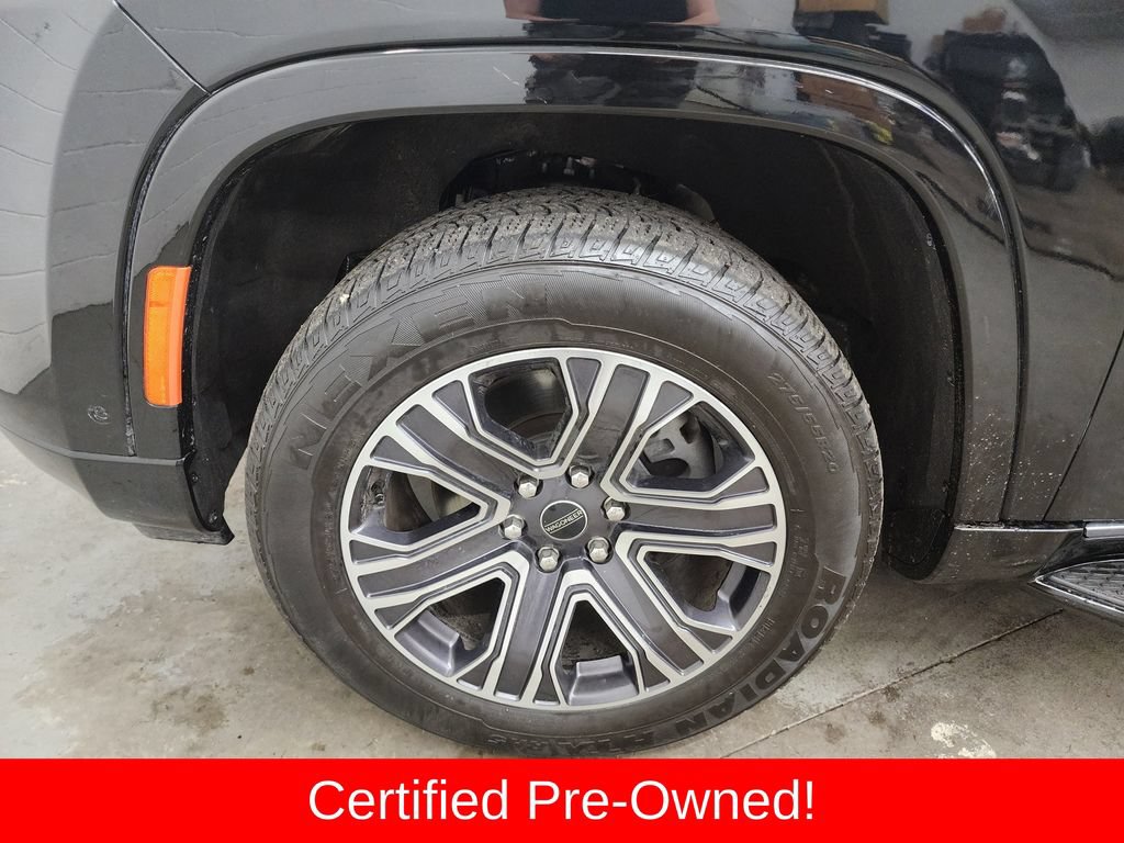 Certified 2025 Jeep Wagoneer Series II AWD/4WD image 37