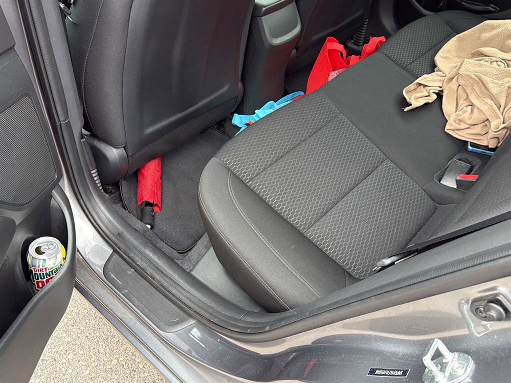 Used 2020 Hyundai Elantra SE w/ Cargo Package (C1) FWD image 9