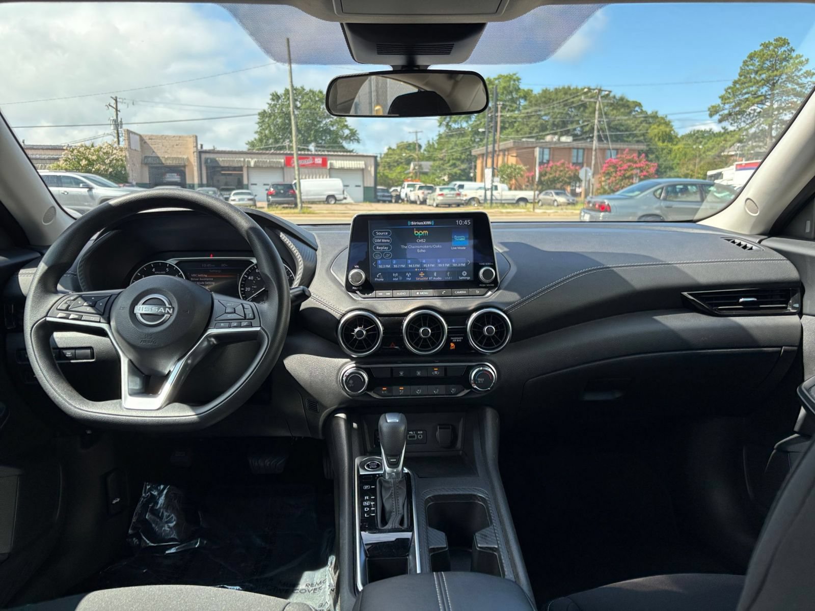 Used 2025 Nissan Sentra SV FWD image 26