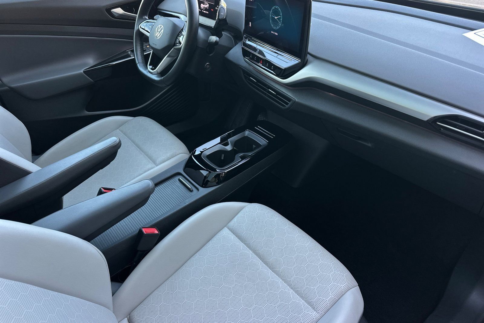 Used 2022 Volkswagen ID.4 Pro S w/ Gradient Package RWD image 16