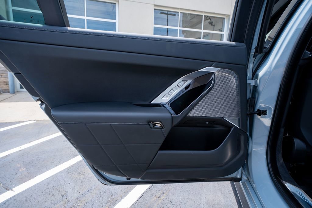 Used 2023 BMW 740i RWD image 42