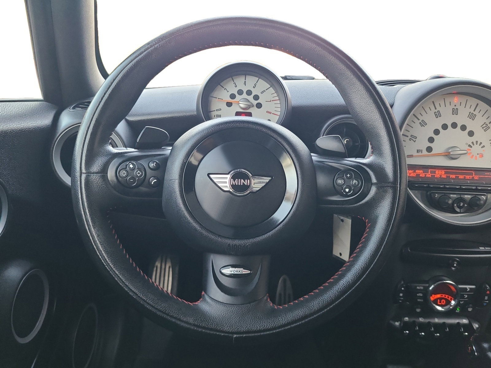 Used 2014 MINI Cooper Clubman S image 12