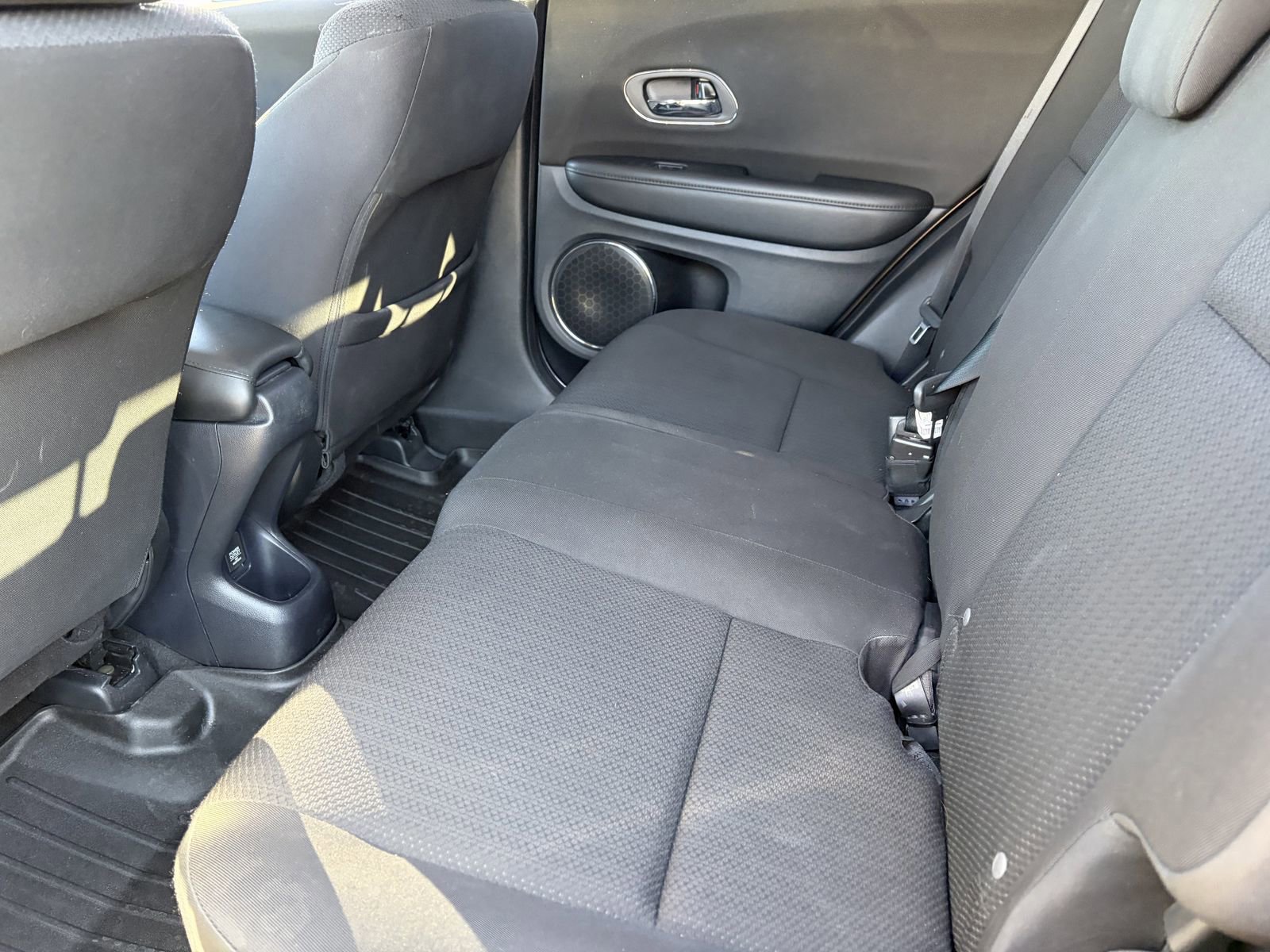Used 2018 Honda HR-V EX image 18