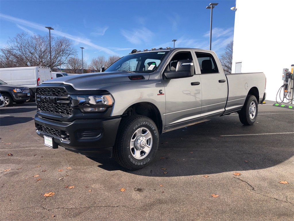 New 2024 RAM 2500 Tradesman w/ Snow Chief Group image 3